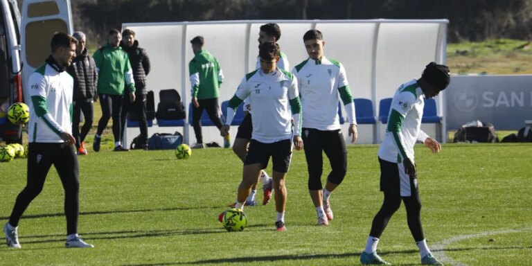 cordobacf-jansalas-entrenamiento_20251231141705-U17116831473knU-1024x512@diario_abc.JPG
