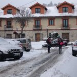el-casco-urbano-de-cercedilla-con-gran-cantidad-de-nieve.jpeg