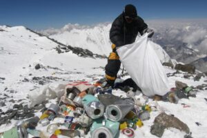 everest-rubbish.jpg