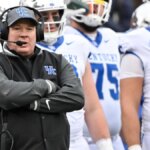 mark-stoops-kentucky-wildcats-imagn-images.jpg