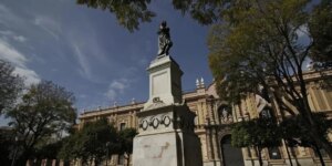 plaza-museo-sevilla-U61088372064aTh-1024x512@diario_abc.jpg