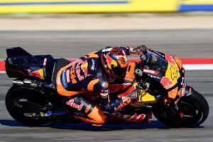 pol-espargaro-red-bull-ktm-tec-2.jpg