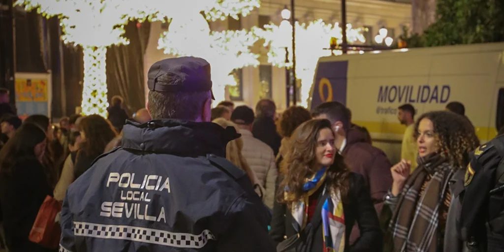 policia-local-navidad-U01586247046zpK-1024x512@diario_abc.jpg