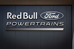 red-bull-ford-powertrains-3.jpg
