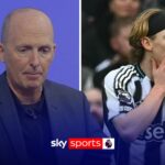 skysports-mike-dean-gordon_7115817.jpg