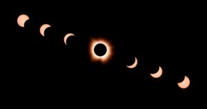 0_TOPSHOT-US-ASTRONOMY-ECLIPSE.jpg