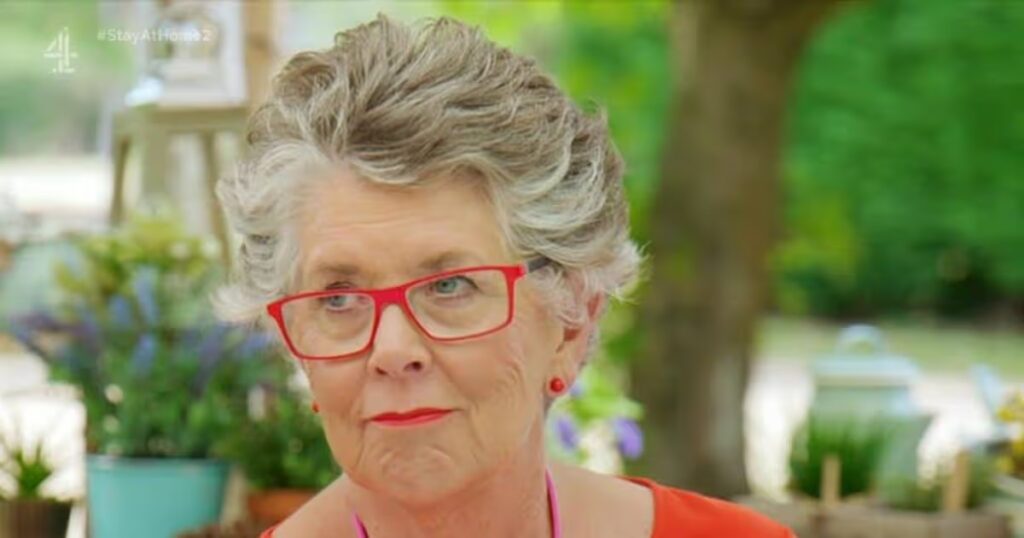 1_Great-British-Bake-Off-fans-stunned-by-Paul-Hollywoods-filthy-remark-to-Prue-Leith.jpg