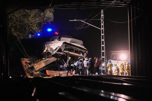 1_Spain-Train-Crash-26020852081019.jpg