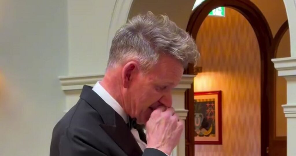 2_MBP_CHP_160126Gordon-Ramsay-breaks-down-in-tears-as-he-sees-daughter-Holly-in-wedding-dress-for-fi.jpeg