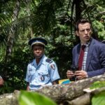 4_412991Death-in-Paradise-s12.jpg