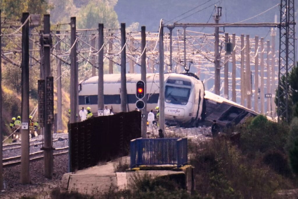 APTOPIX_Spain_Train_Crash_43252.jpg