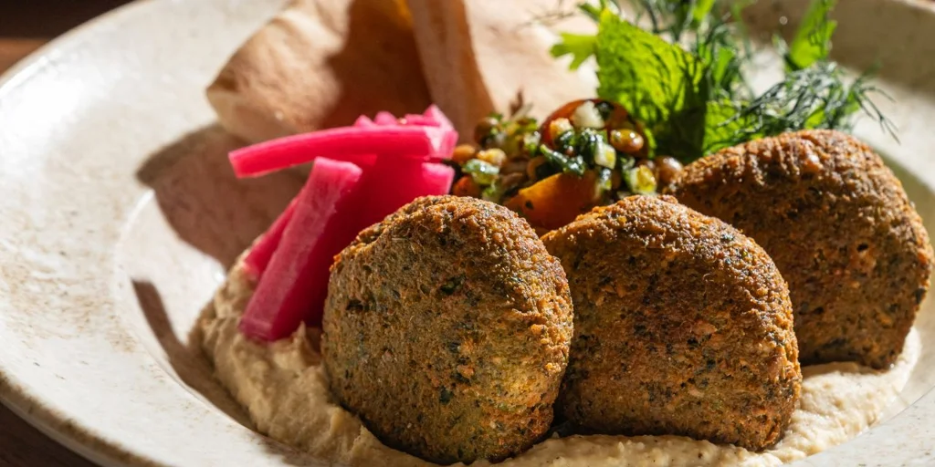 FALAFEL20BOWL-U07504341681bMg-1024x512@diario_abc.jpg