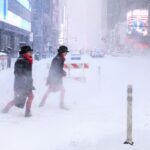 TOPSHOT-US-WEATHER-WINTER-STORM-nfoamoph.jpeg