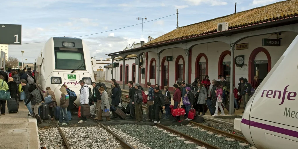 Tren-Marchena-estacion-U66142853648YXi-1024x512@diario_abc.jpg