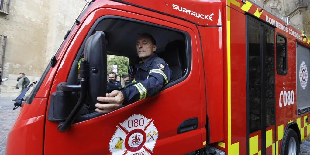 bomberos-ayuntamiento-cordoba-k1cC-1024x512@diario_abc.jpg