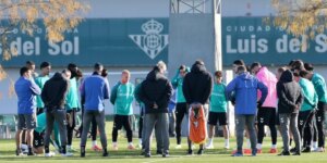 charla-pellegrini-olmedo-betis-U14712375187BEH-1024x512@diario_abc.jpg