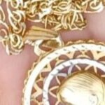 collar-oro-robado-U62610062033yMn-1024x512@diario_abc.jpg