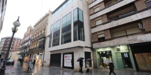edificio-bershka-cajasol-keK-1024x512@diario_abc.jpg