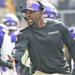 getty-brian-flores-vikings.jpg
