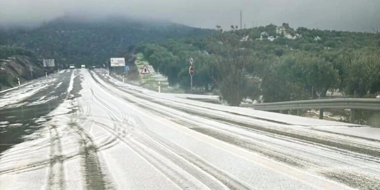 granizada-priego-cordoba-kAyG-1024x512@diario_abc.jpeg