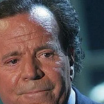 julio-iglesias-imagen-U68404768381Ctf-1024x512@diario_abc.png
