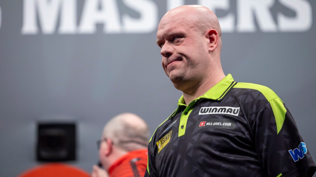 michael-van-gerwen-quarterfinal-match-1052905538.jpg