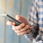 persona-con-el-movil.jpeg