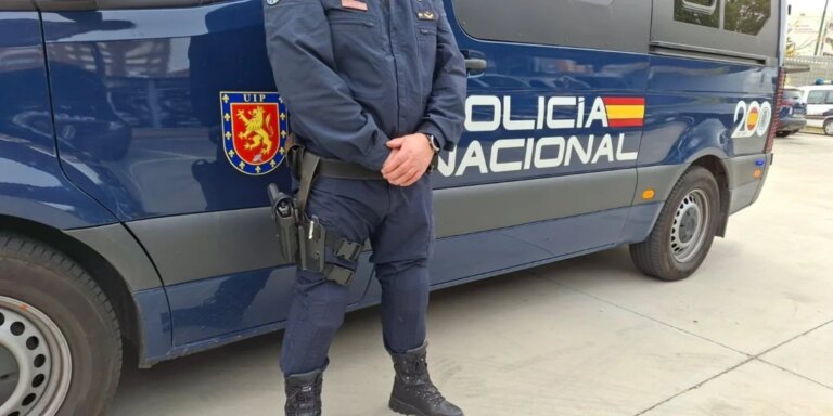 policia-U66008236682BHS-1024x512@diario_abc.jpg