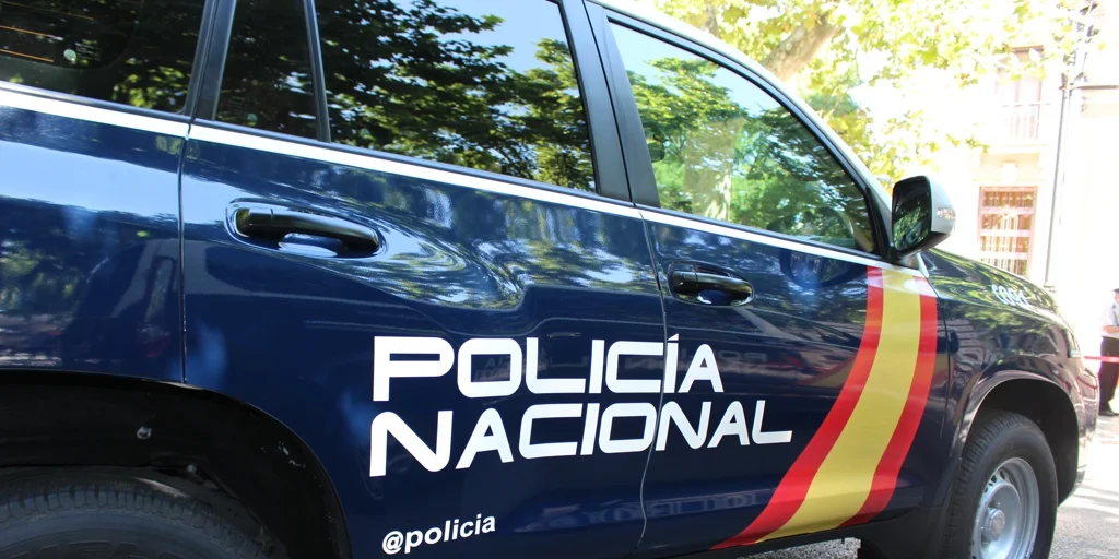 policia-nacional-U06340821863Lhk-1024x512@diario_abc.JPG
