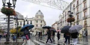 tiempo-granada-lluvia-U35716763288bbP-1024x512@diario_abc.jpg