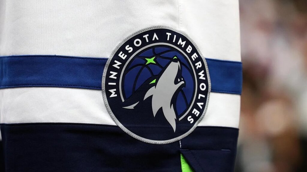 wolves-logo.jpg