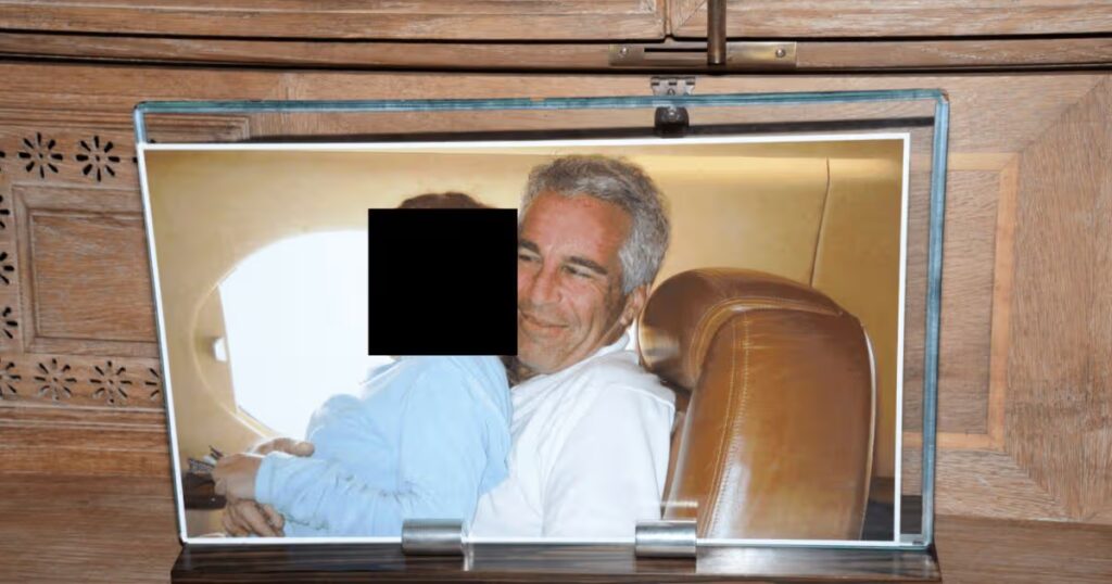 0_Justice-Department-Jeffrey-Epstein-25353784819646.jpg