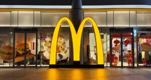 0_McDonalds-store-facade.jpg