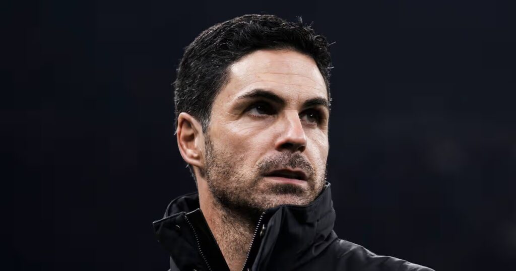 0_Mikel-Arteta-head-coach-of-Arsenal-FC-looks-on-prior-to.jpg