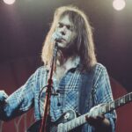 0_Neil-Young-Live-At-Hammersmith-Odeon.jpg
