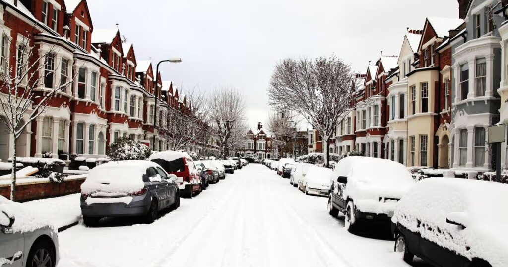 0_Snow-Covered-Street.jpg