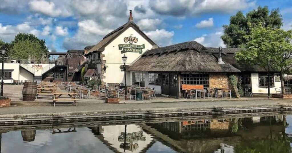 2_Guys-Thatched-Hamlet-closes-suddenly-after-46-years-with-all-staff-made-redundant.jpg