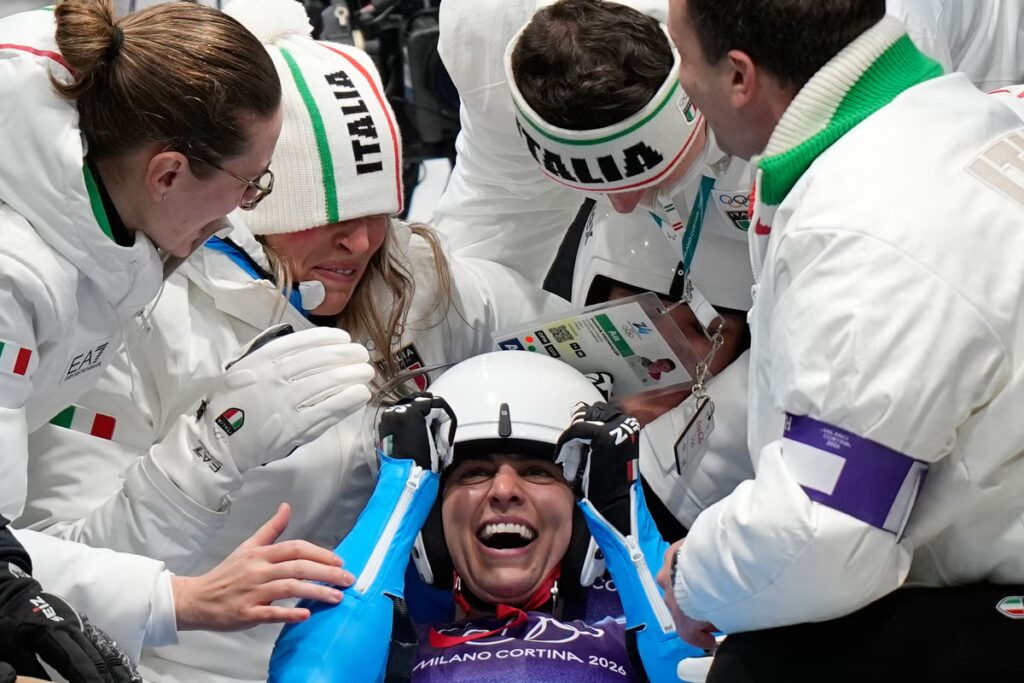 APTOPIX_Milan_Cortina_Olympics_Luge_81746.jpg