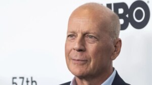 bruce-willis-en-octubre-de-2019.r_d.1502-514.jpeg