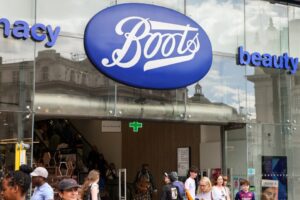 exterior-view-boots-logo-london-1057710303.jpg