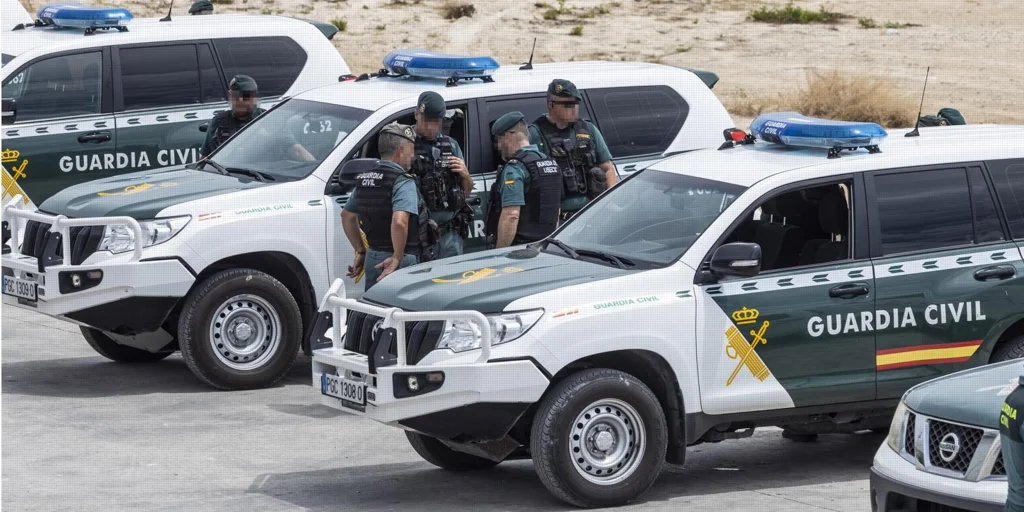 guardia-civil-dispositivo-U43468705727aNm-1024x512@diario_abc.jpg