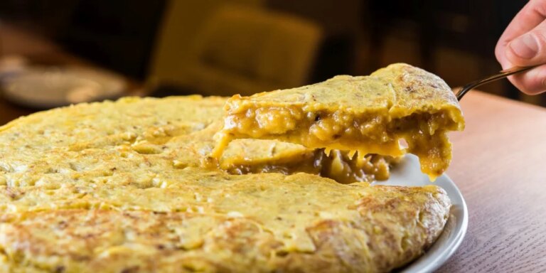 tortilla-patatas-U68631168180ykC-1024x512@diario_abc.jpg