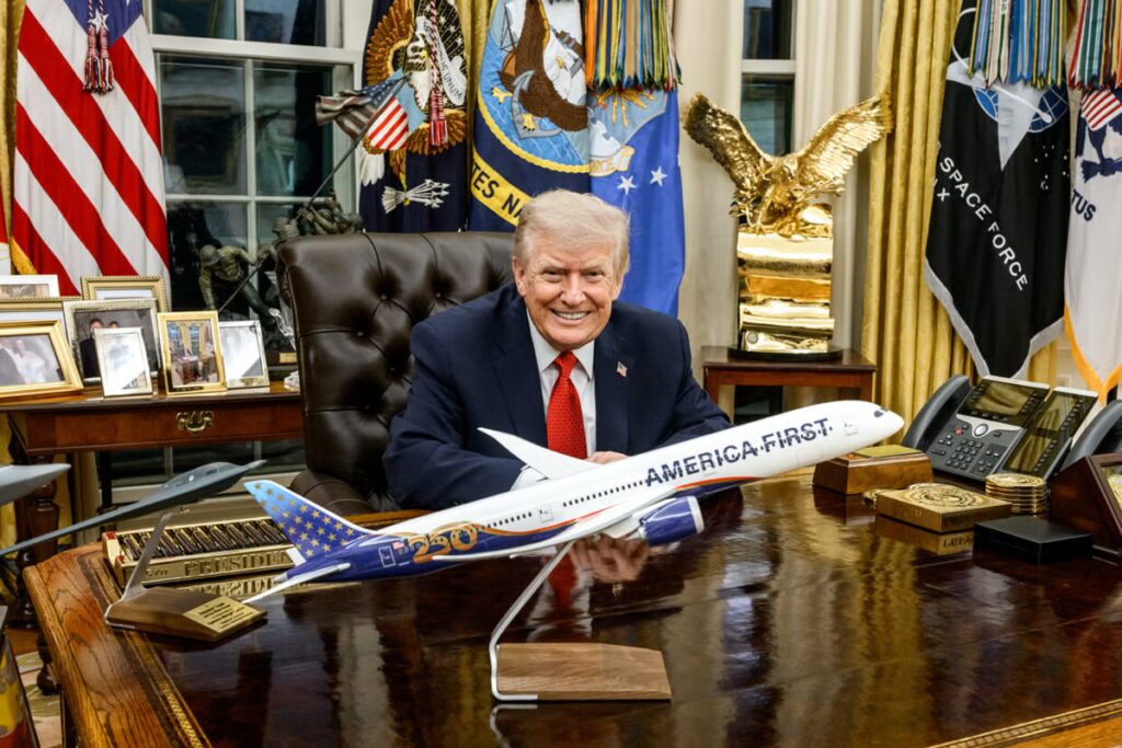 trump-plane.jpg